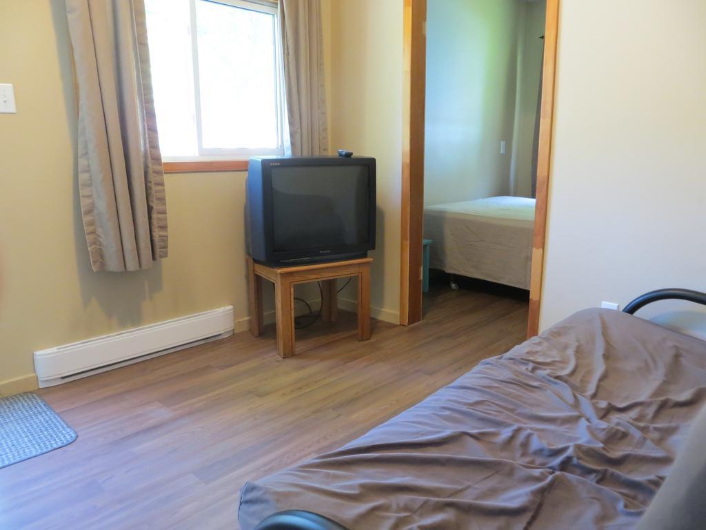 Woodland Cedars Family Resort Wasaga Beach